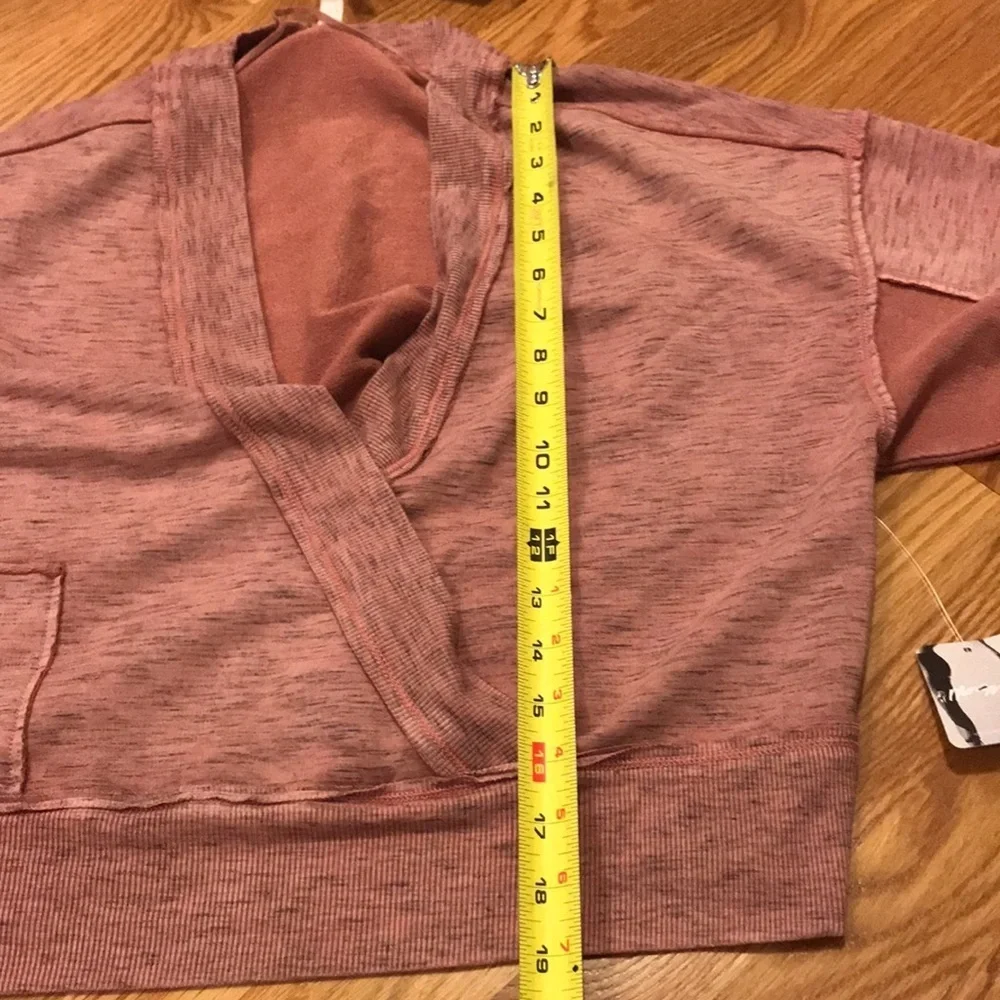 NWT Free People Movement Surplice Legging Wrap Sweatshirt Set Large.